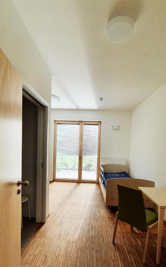 Barrierefreies Apartment Ursulinenhof Оберид Екстериор снимка